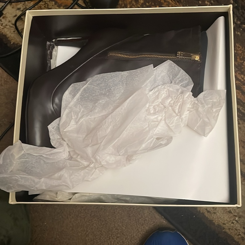 Coach boots 9.5M - Picture 5 of 5